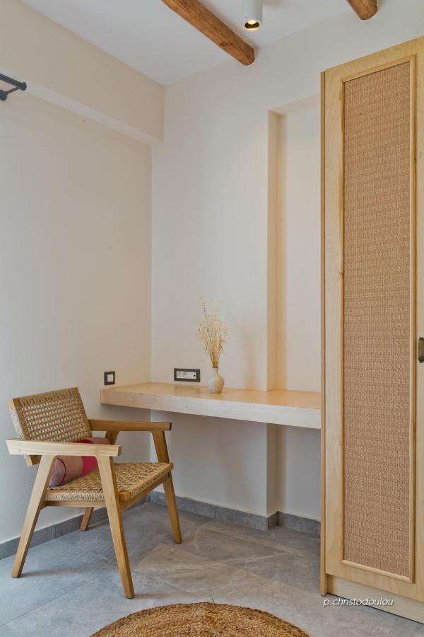 Ypsilos Beach Suites Adults Only Kyra Panagia Bagian luar foto
